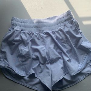 Lululemon Hotty Hot Low Rise Short 4*